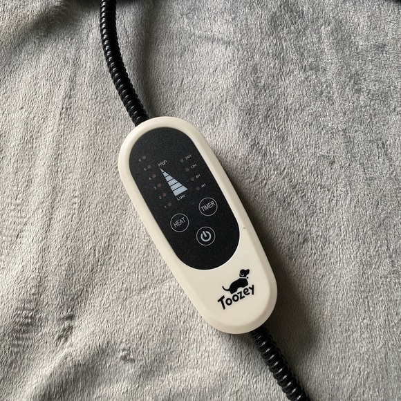 Toozie Pet Heating Pad - Picture 2 of 3